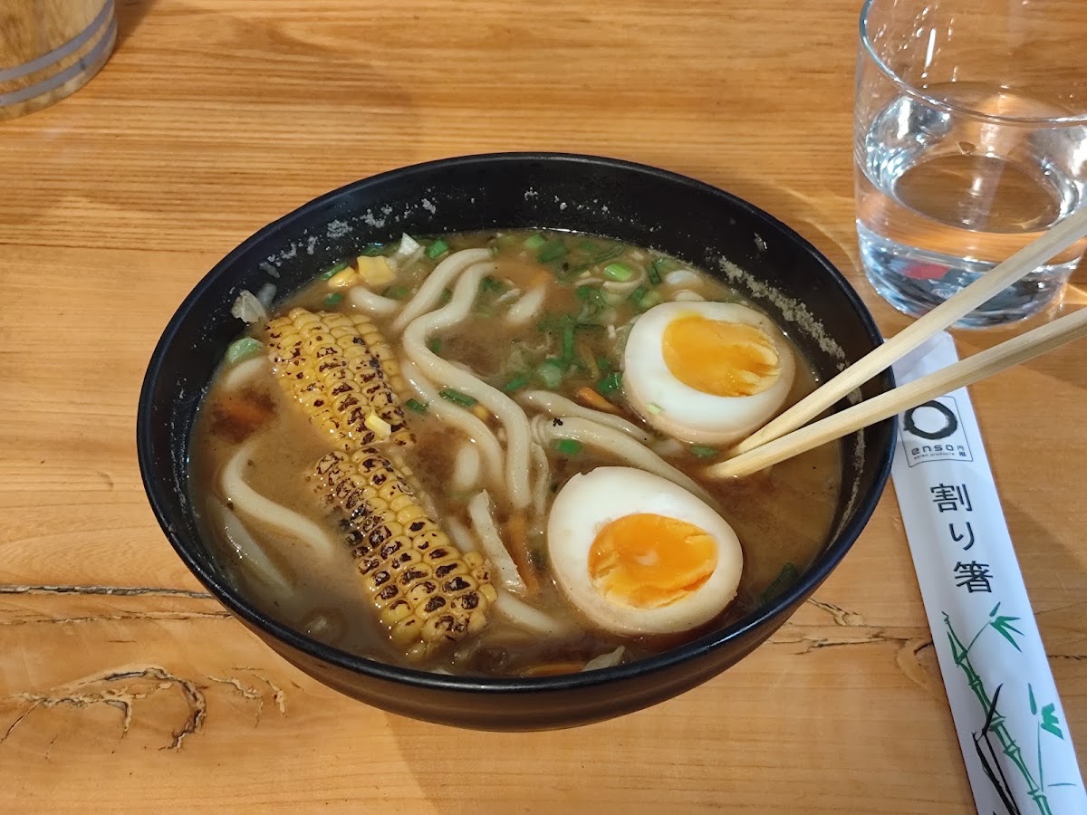 One Piece Sushi & NoodleBar Neos Kosmos